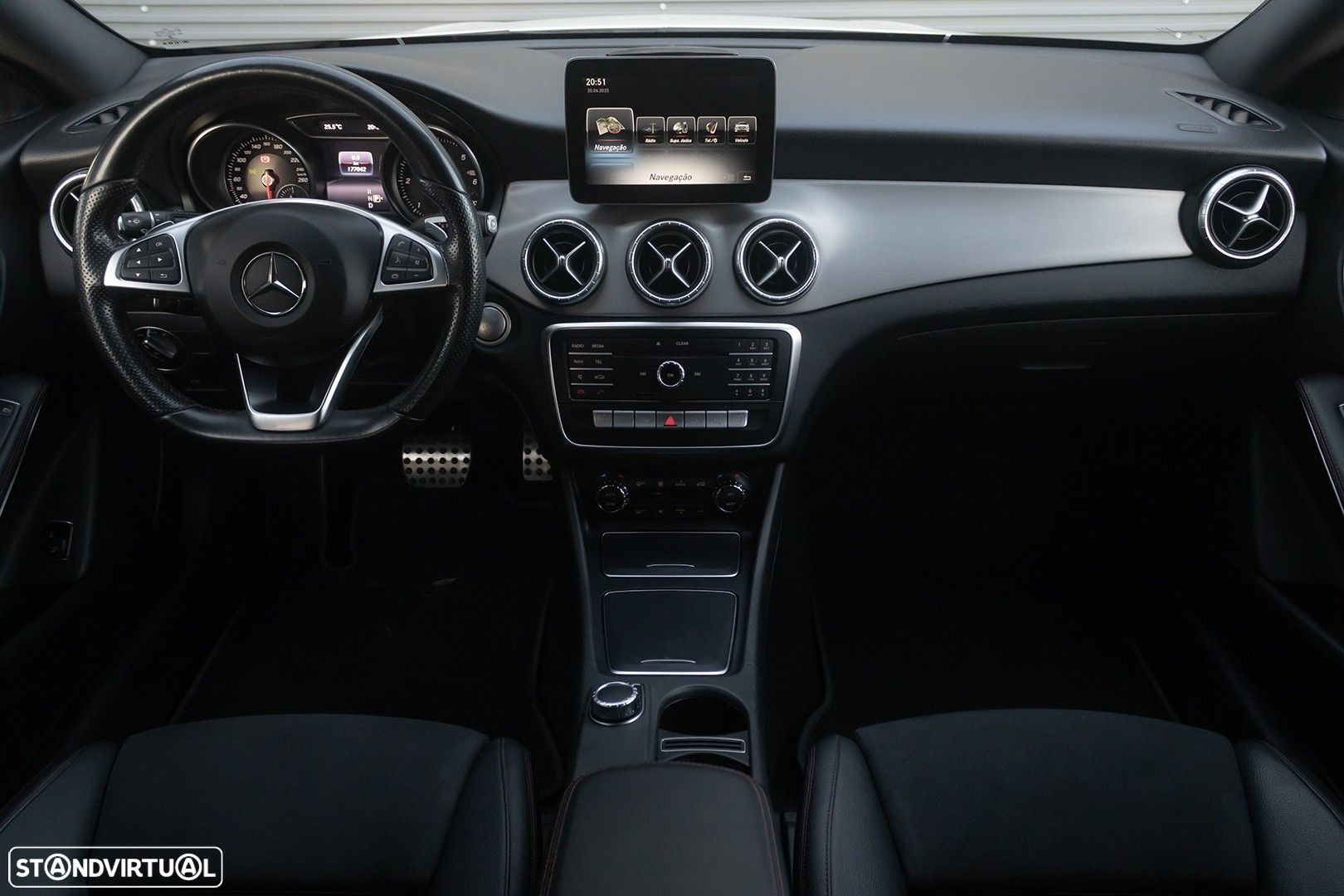 Mercedes-Benz CLA 200 - 8