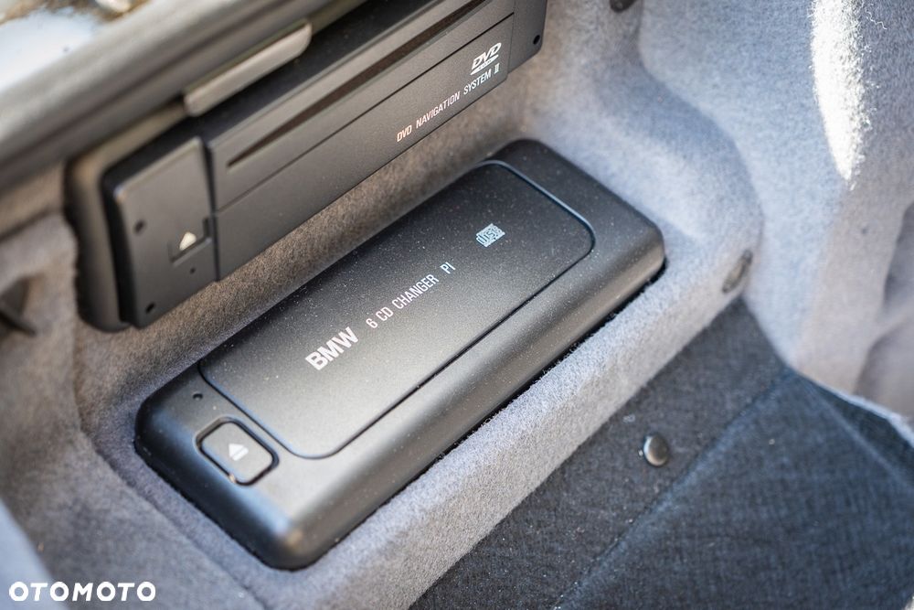 BMW Seria 7 735i - 23