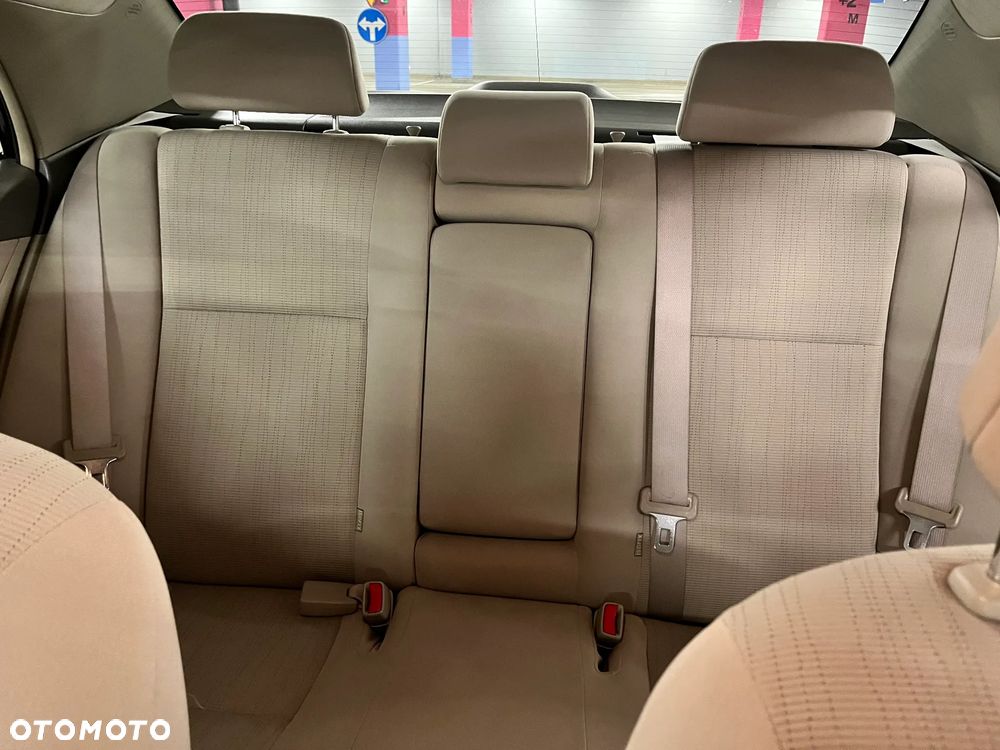 Toyota Corolla 1.6 VVT-i Luna - 16