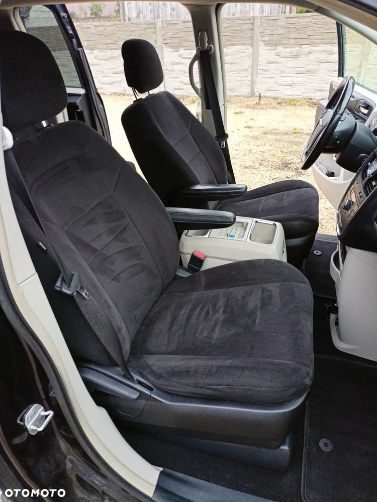 Chrysler Town & Country 3.6 Touring - 12