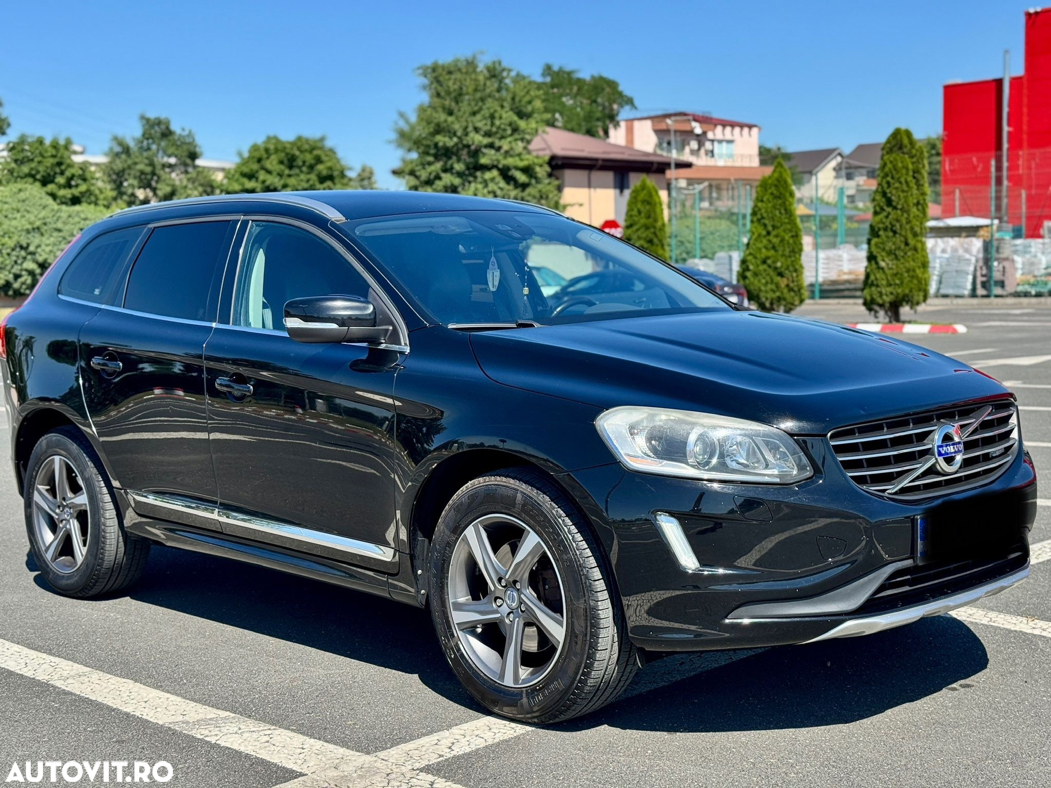 Volvo XC 60 D4AWD R-Design - 3
