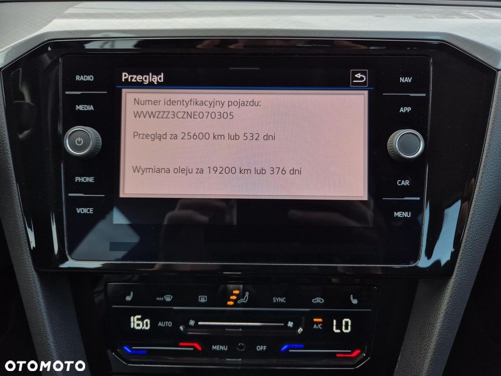 Volkswagen Passat 2.0 TDI EVO Business DSG - 28