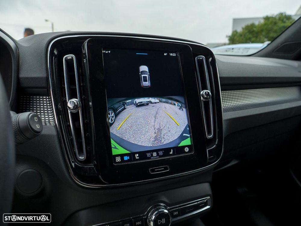 Volvo XC 40 Recharge Pro - 31