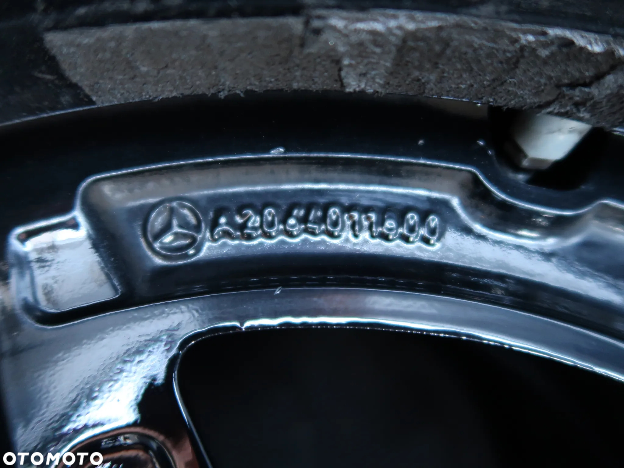 275 Felga Aluminiowa Mercedes A2064011800 8,5x18et50 - 3