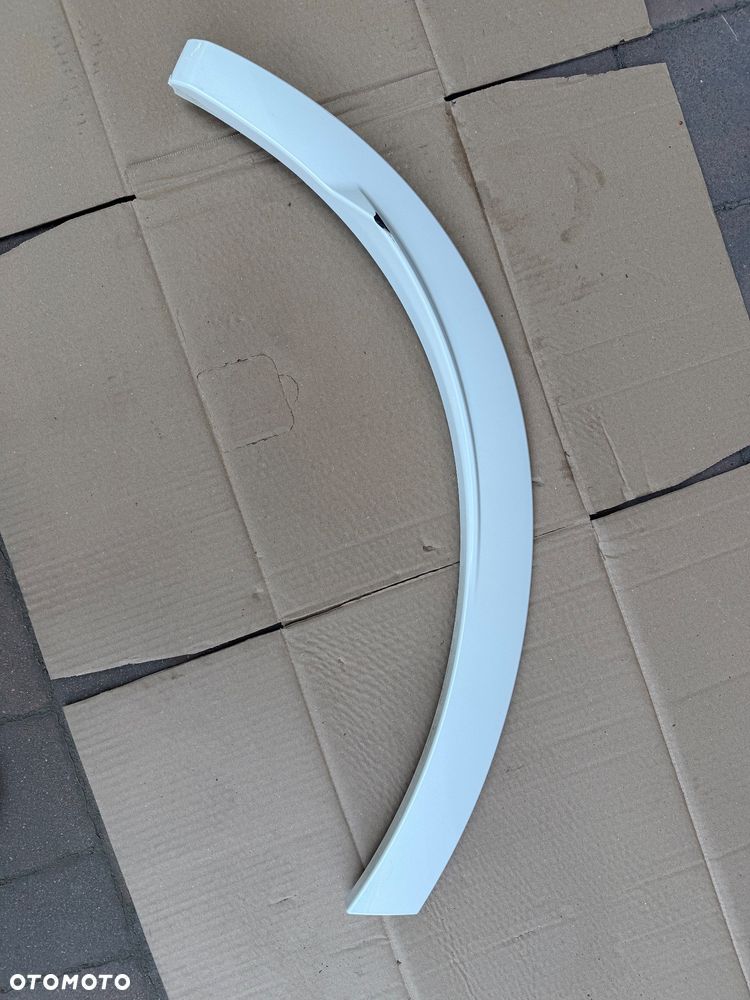 LEXUS RX500H V 5 2023- LISTWA BŁOTNIKA PRAWY TYŁ 75605-48050 - 1