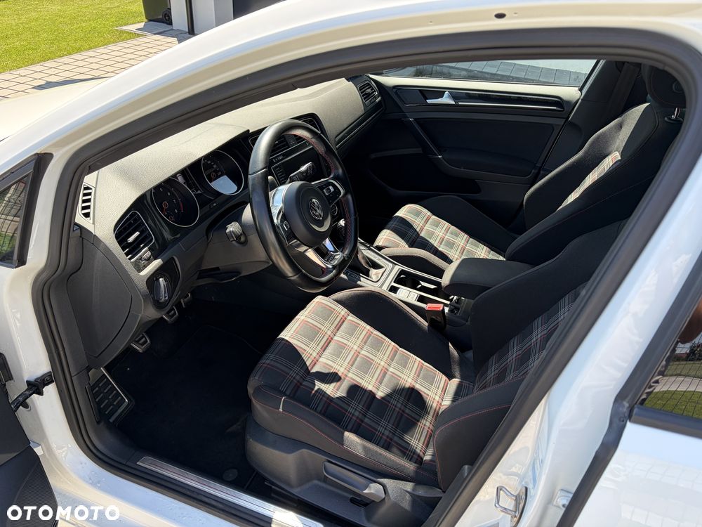 Volkswagen Golf 2.0 TSI BMT GTI Performance - 6
