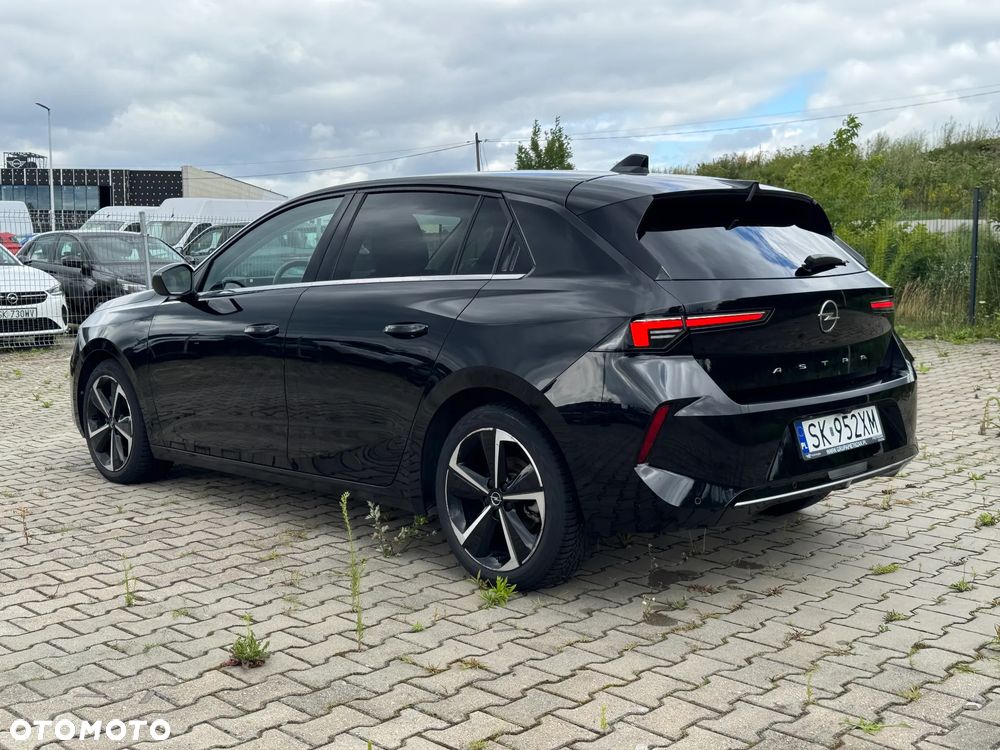 Opel Astra 1.2 T Elegance S&S - 18