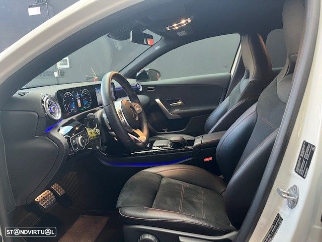 Mercedes-Benz A 250 e AMG Line - 8