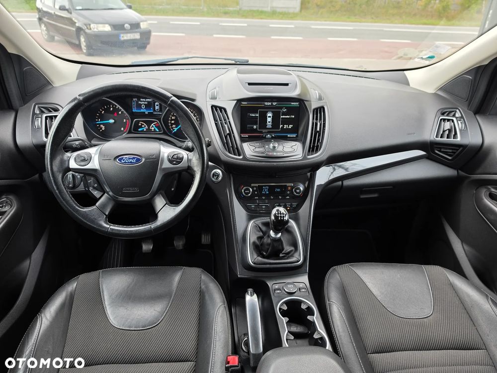 Ford Kuga 2.0 TDCi 4x2 Titanium - 10