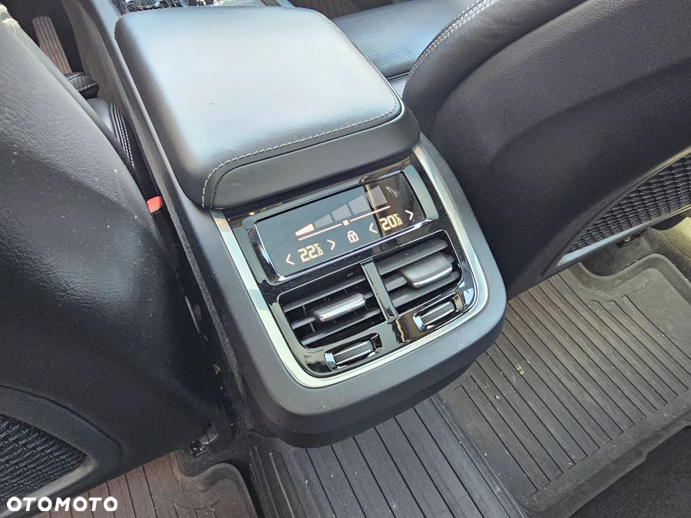 Volvo XC 60 B5 D AWD Geartronic Inscription - 31