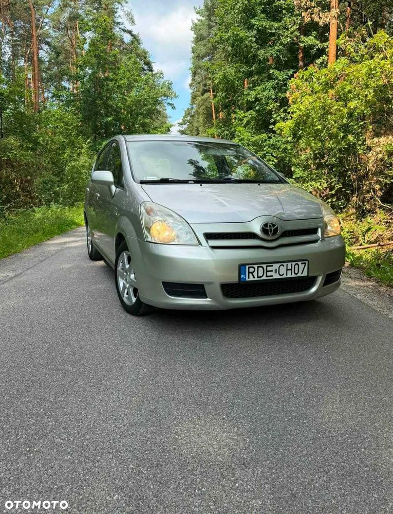Toyota Corolla Verso - 1