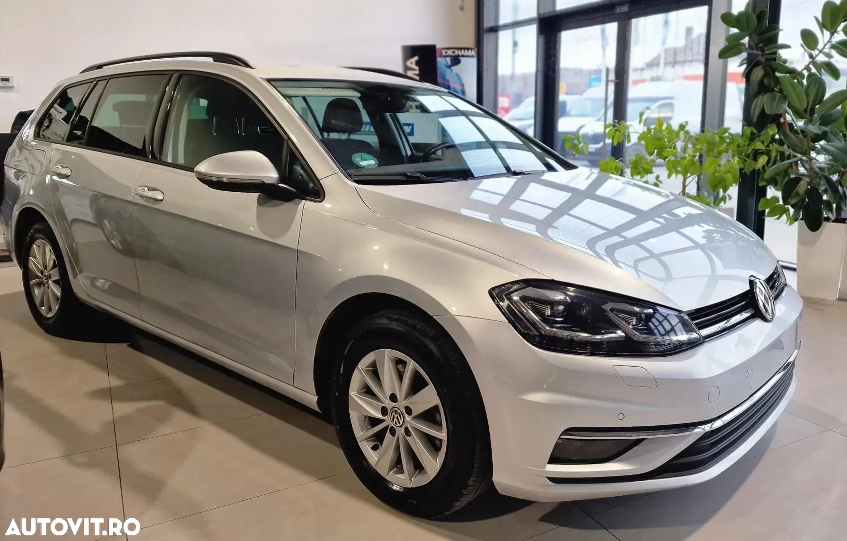 Volkswagen Golf 1.4 TSI (BlueMotion Technology) DSG Comfortline - 2