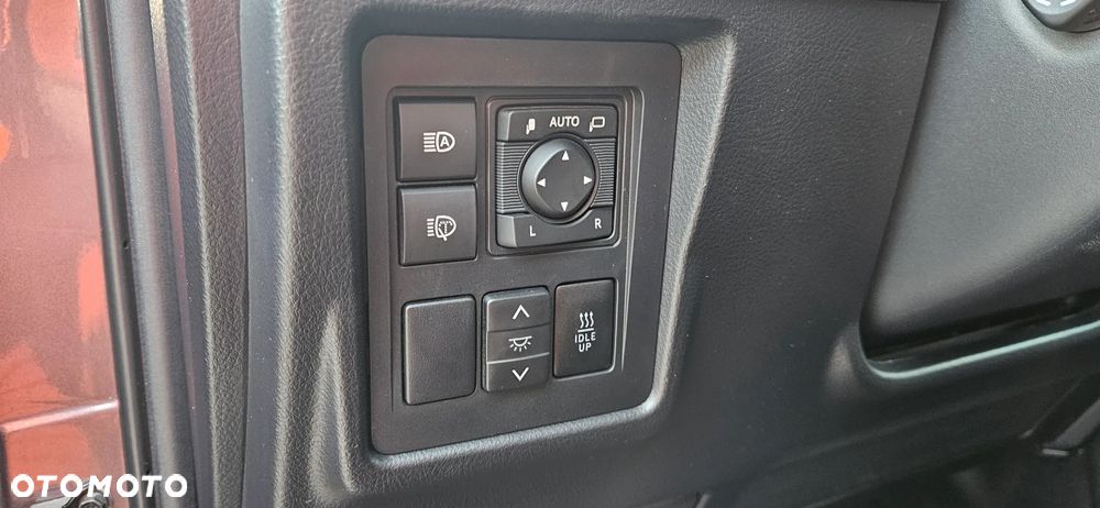 Toyota Land Cruiser LC 2.8 D-4D Invincible - 17