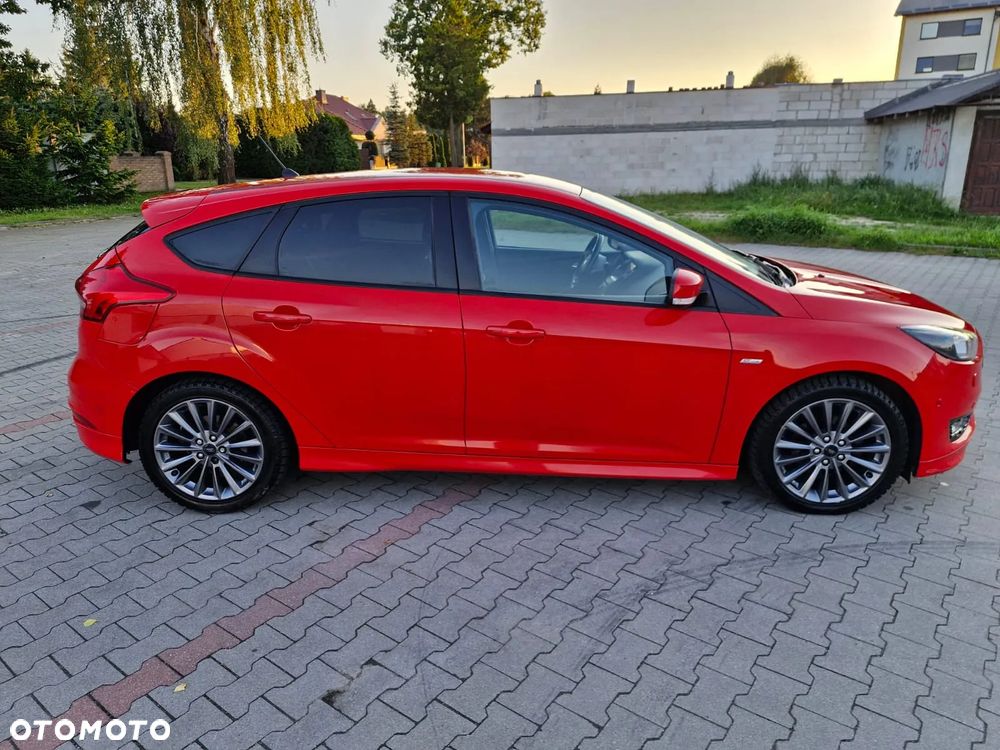 Ford Focus 1.0 EcoBoost ST-Line - 4