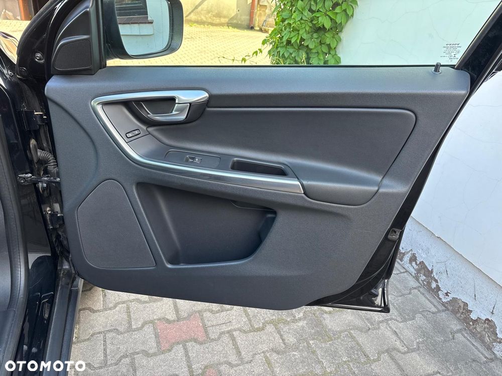 Volvo XC 60 - 32