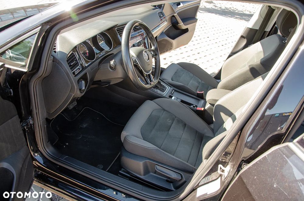 Volkswagen Golf 1.6 TDI SCR DSG Comfortline - 14