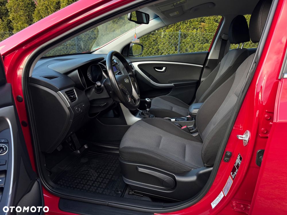 Hyundai i30 1.6 Comfort - 6