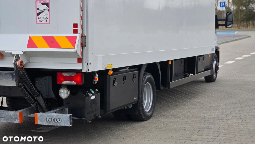 Iveco IVECO DAILY 72C18 3.0 180KM DMC 7200 ❗❗ KONTENER 15 PALET / OTWIERANY BOK / ZABUDOWA SAXAS / WINDA DHOLLANDIA 1000KG / NOWY TACHOGRAF / HI-MATIC / ZAWIESZENIE PNEUMATYCZNE AIR-PRO / RADAR  / ADR / SERWIS ASO / KABINA SYPIALNIA / ROZSTAW OSI 5.10 / ŁADOWNOŚĆ 3200KG / LAWETA / CHŁODNIA / RAMA❗❗ JAK NOWY❗❗ - 27