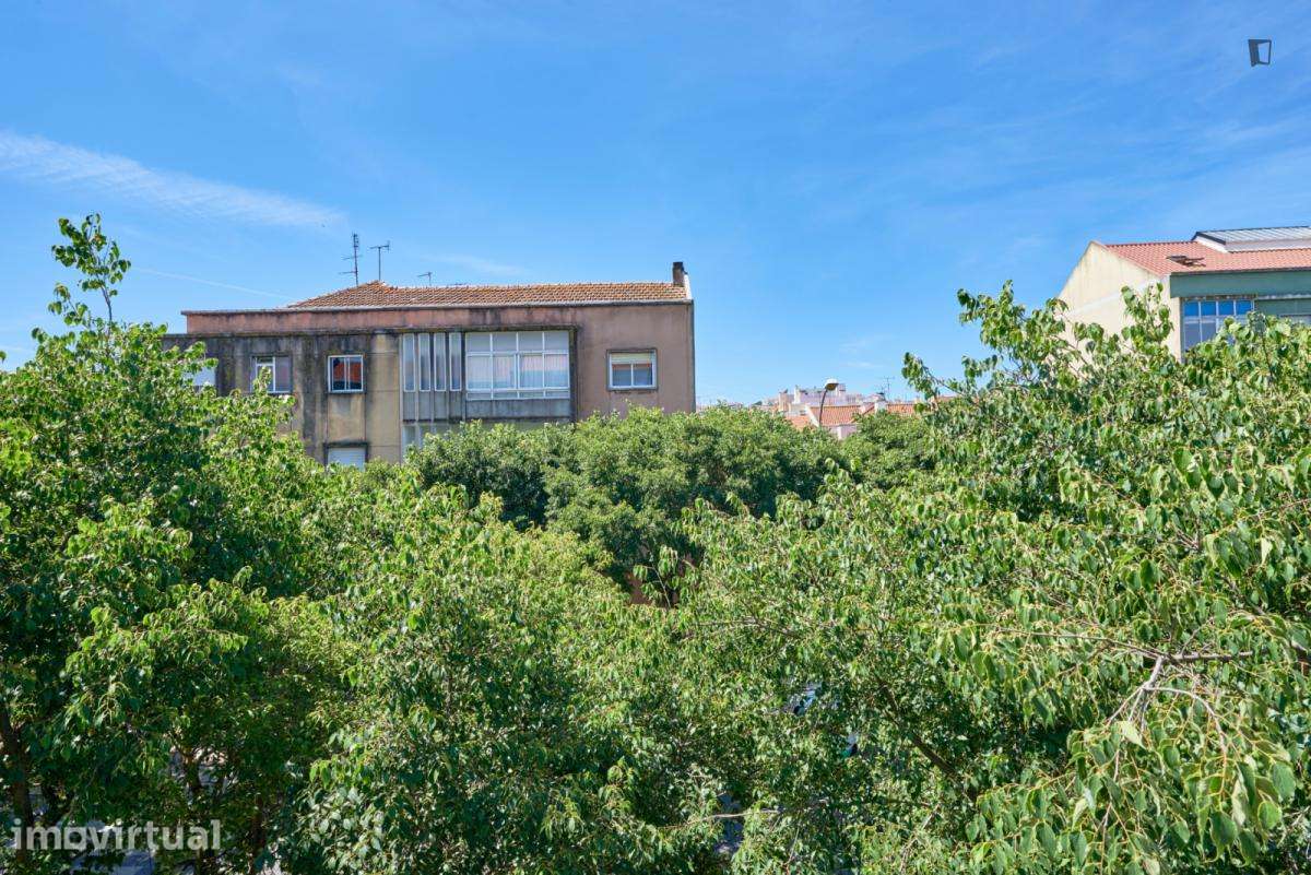 Quarto - localizado em Amadora Lisbon - Grande imagem: 5/27