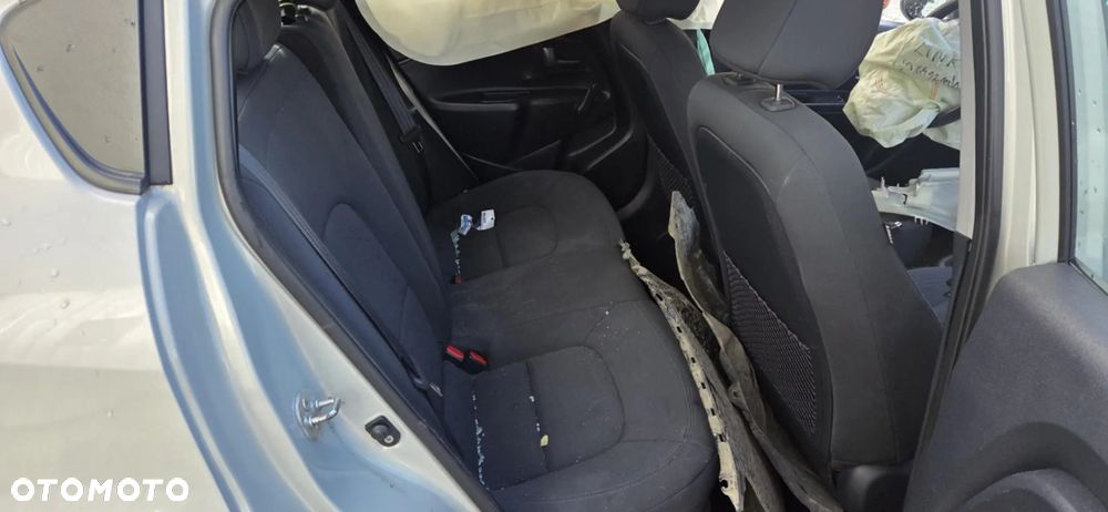 KIA RIO III sedan fotel kanapa tył - 1