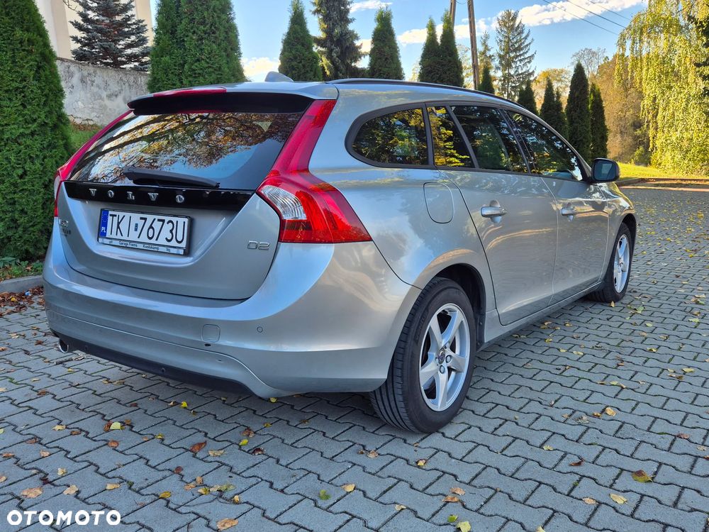 Volvo V60 D2 Drive-E Momentum - 5