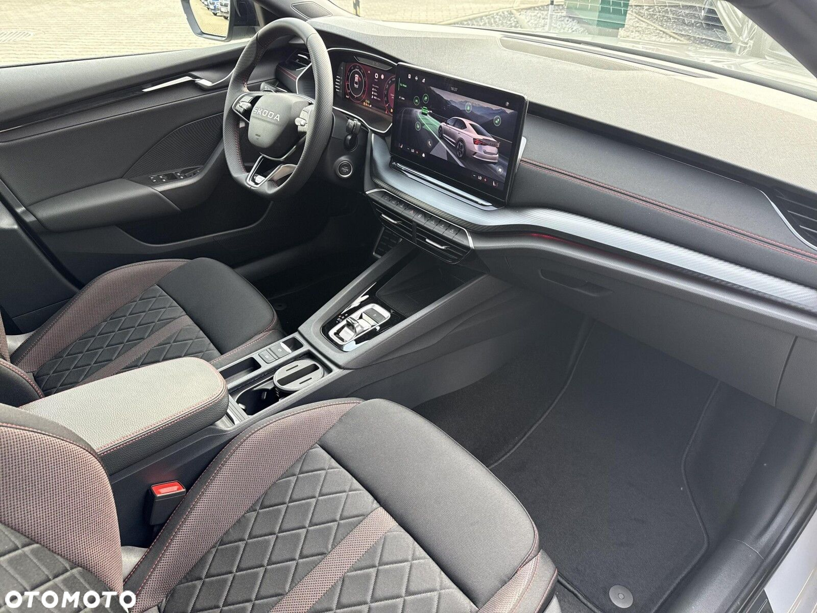 Skoda Octavia 2.0 TSI RS DSG - 18