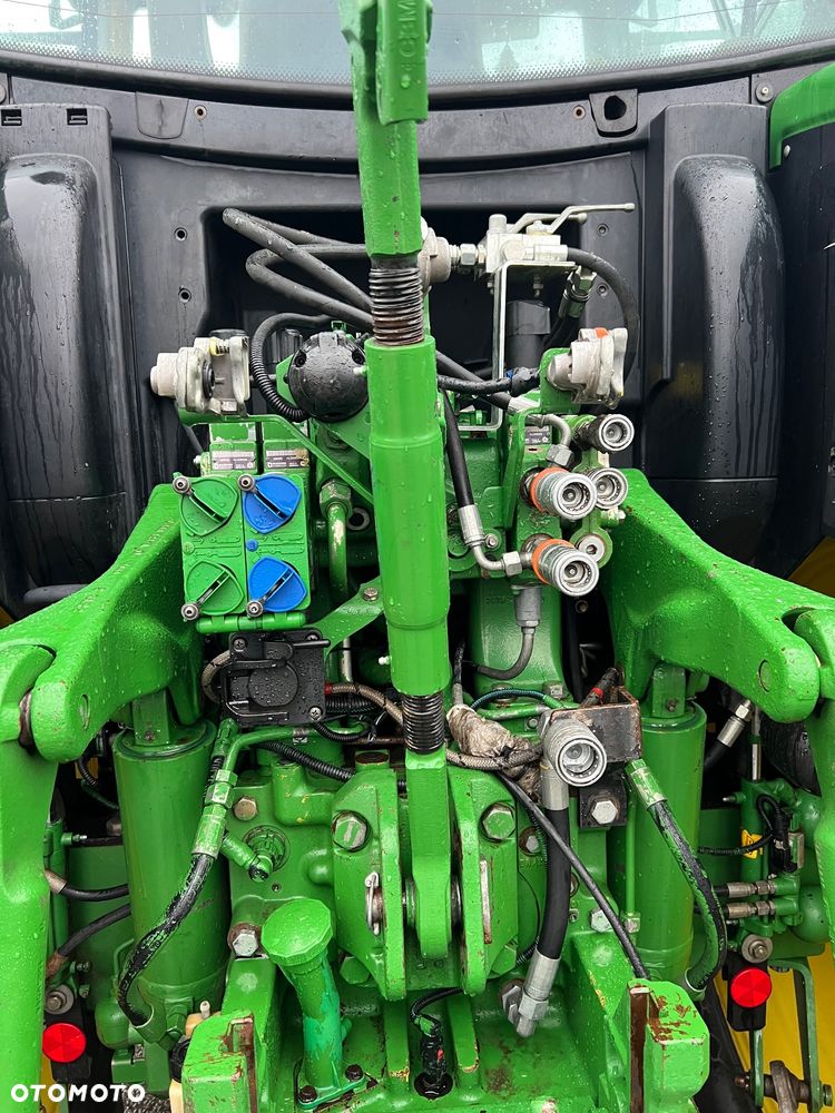 John Deere 6150R - 8