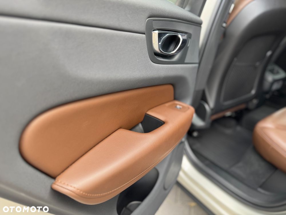 Volvo XC 60 T5 AWD Inscription - 19