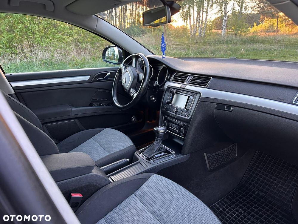 Skoda Superb 1.8 TSI Ambition DSG - 9