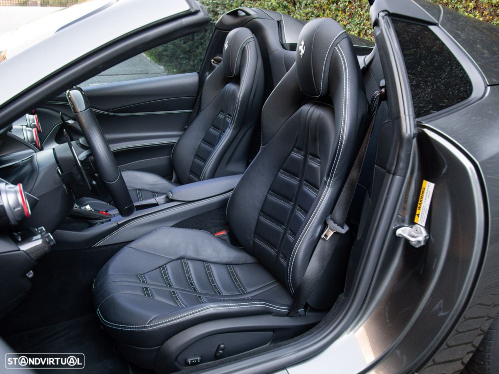 Ferrari 812 GTS Standard - 22