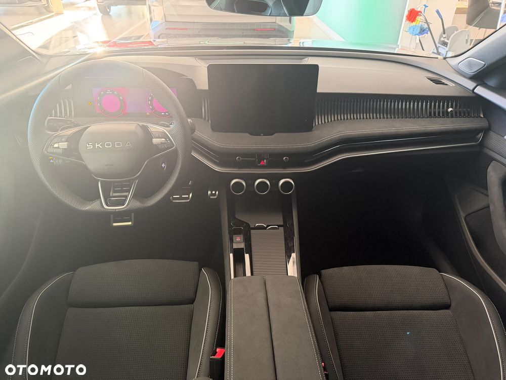 Skoda Superb 2.0 TSI Sportline DSG - 11