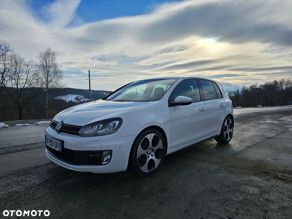 Volkswagen Golf 2.0 TSI GTI DSG - 1