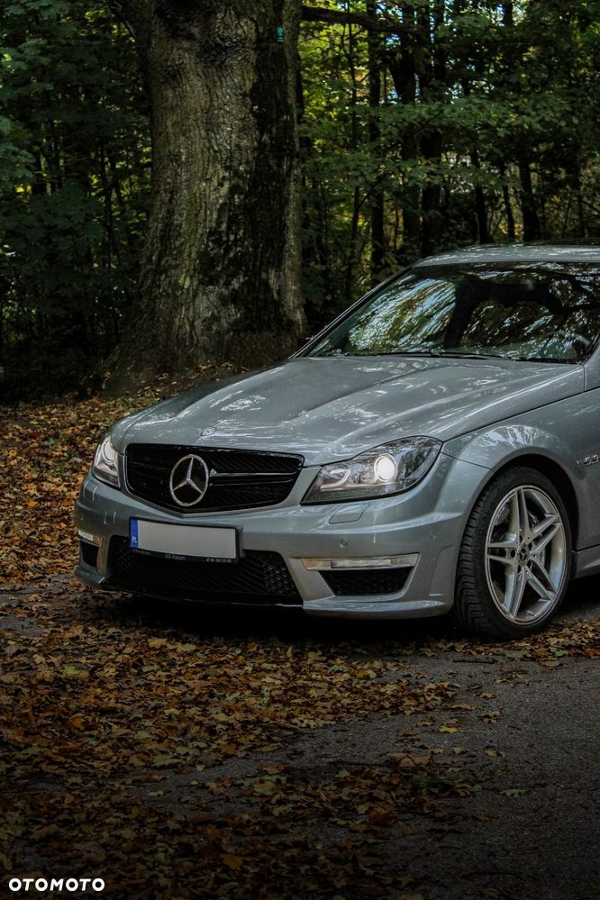 Mercedes-Benz Klasa C 63 AMG T 7G-TRONIC - 4