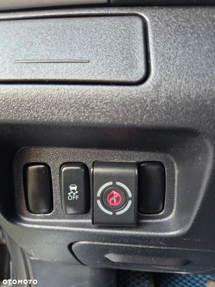 Mitsubishi Outlander 2.4 Intense + CVT - 24