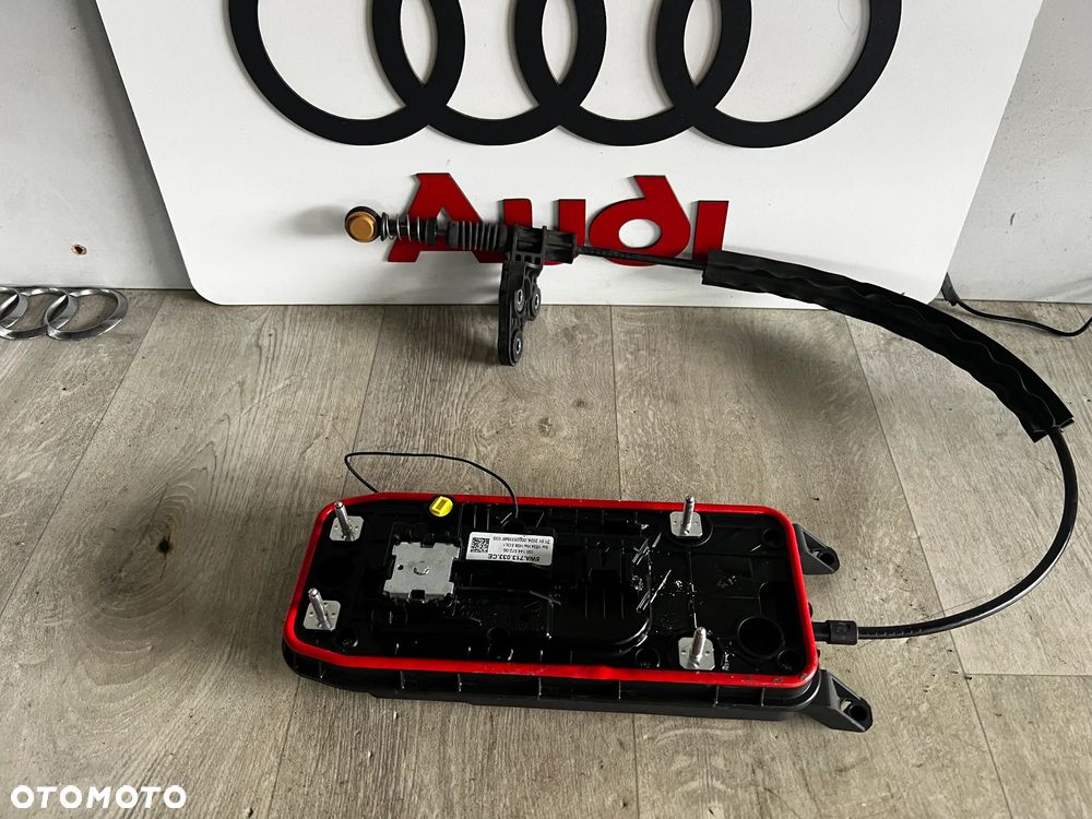 Audi VW SKODA MECHANIZM CIĘGŁO SKRZYNI BIEGÓW Lewarek zmiany biegów / górny 5WA713033CE - 1
