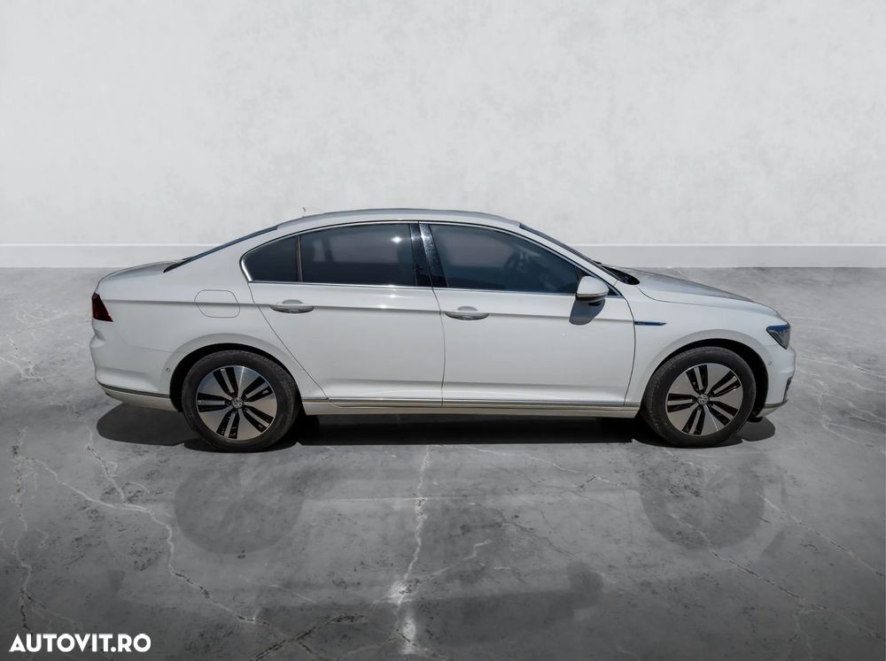 Volkswagen Passat 1.4 TSI DSG GTE - 7