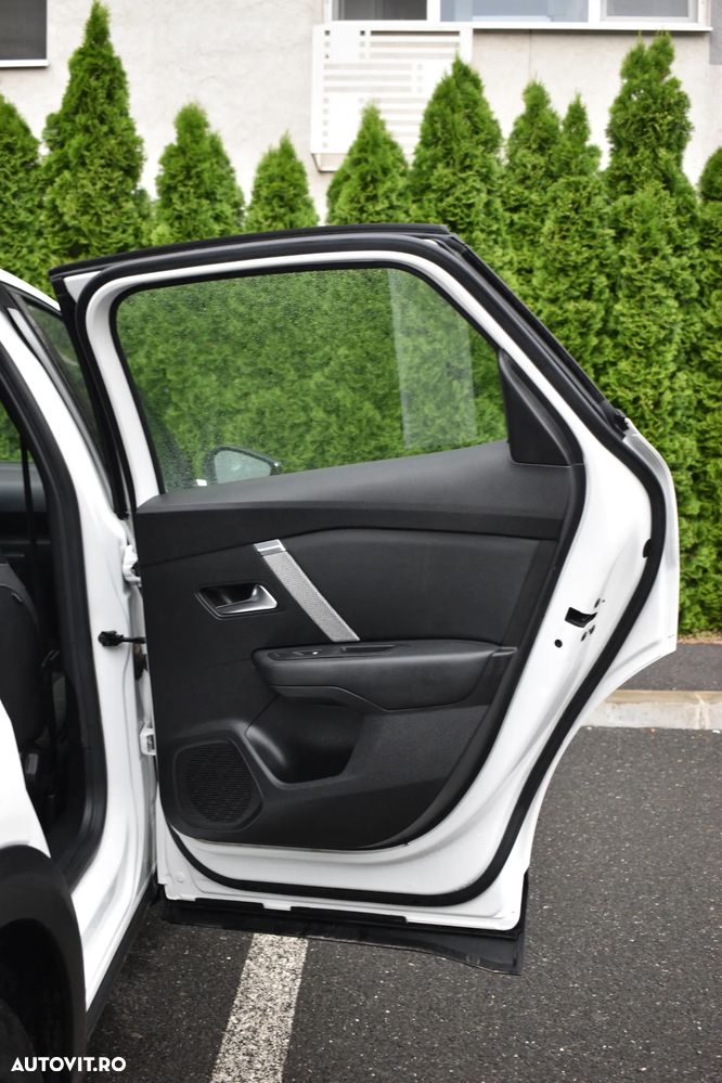 Citroën C4 BlueHDi 130 Stop&Start EAT8 SHINE - 25