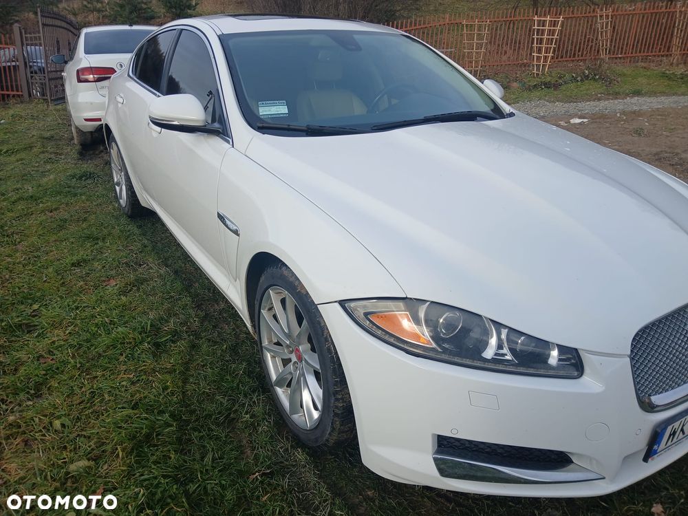 Jaguar XF 2.0 T Prestige - 6
