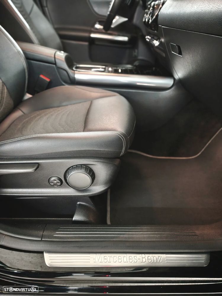 Mercedes-Benz GLA 200 Progressive - 24