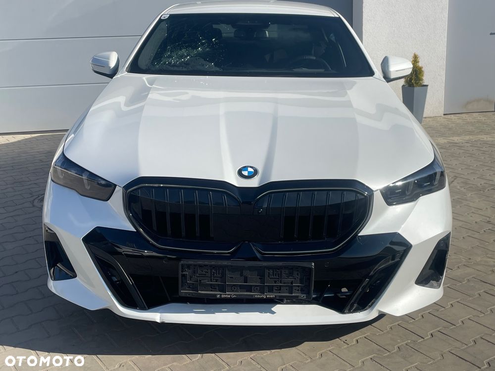 BMW Seria 5 520d xDrive - 3