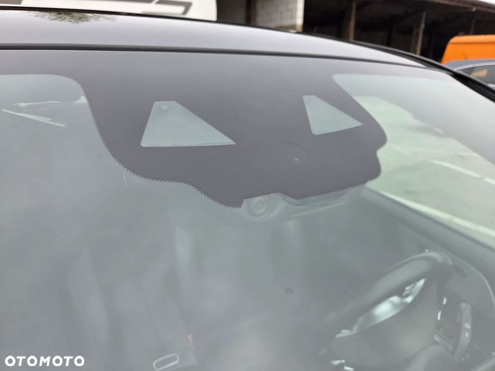 Mercedes-Benz Klasa B 220 4-Matic AMG Line 7G-DCT - 22