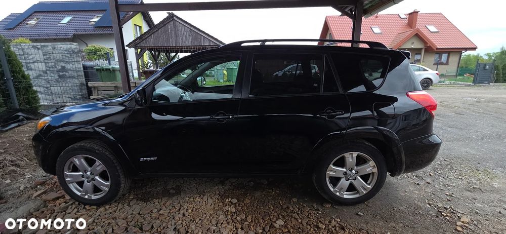 Toyota RAV4 - 5