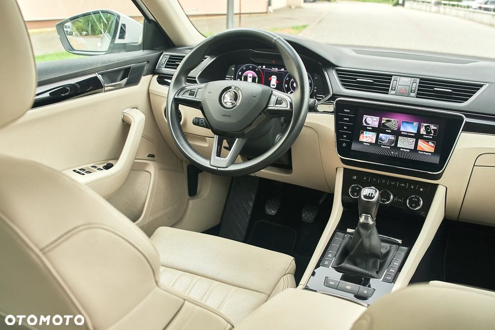 Skoda Superb 2.0 TDI L&K - 26