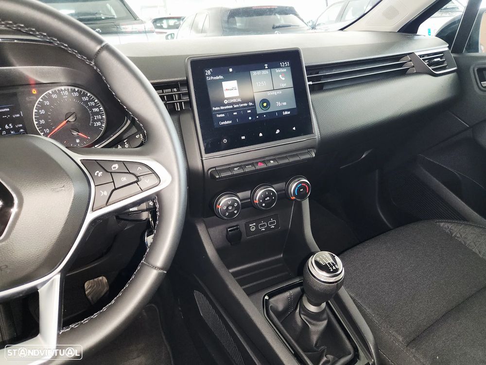 Renault Clio - 24