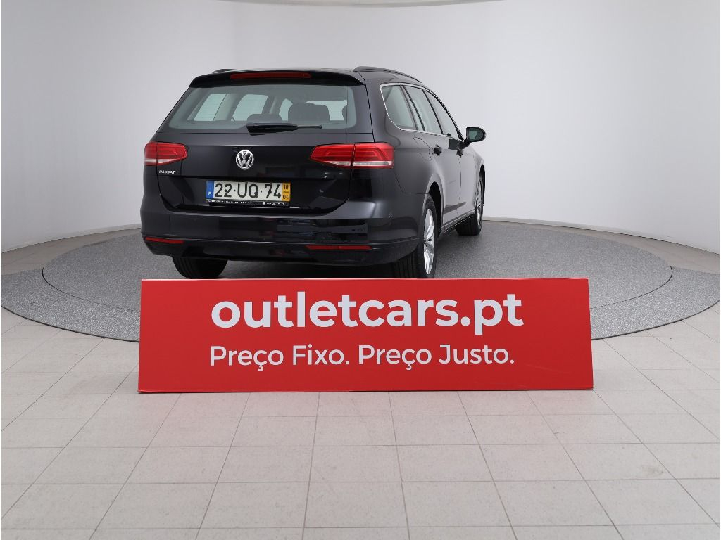 VW Passat Variant 1.6 TDI Confortline - 14