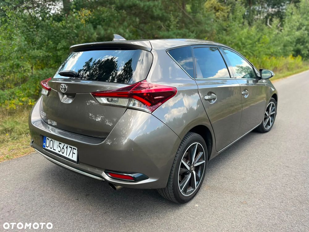 Toyota Auris 1.2 T Selection MS - 13