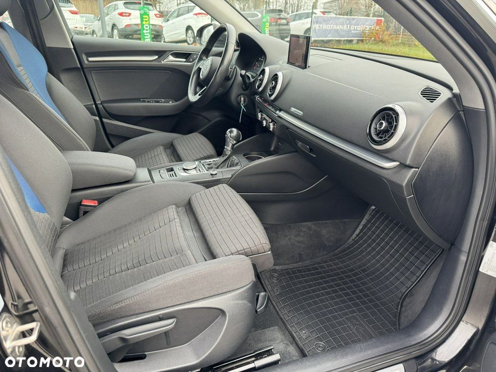 Audi A3 Sportback 1.6 TDI Sport S tronic - 34