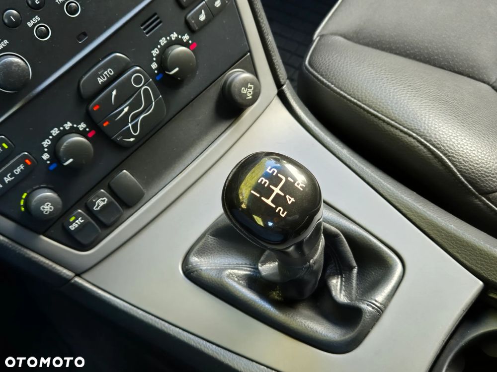 Volvo V70 2.4 Kinetic - 15