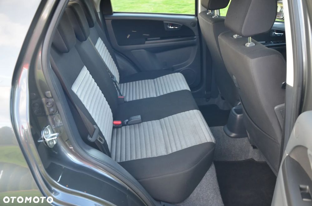 Suzuki SX4 1.6 Premium - 20