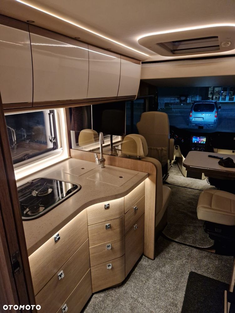 Morelo PALACE 85L - IVECO 70C21 - 10